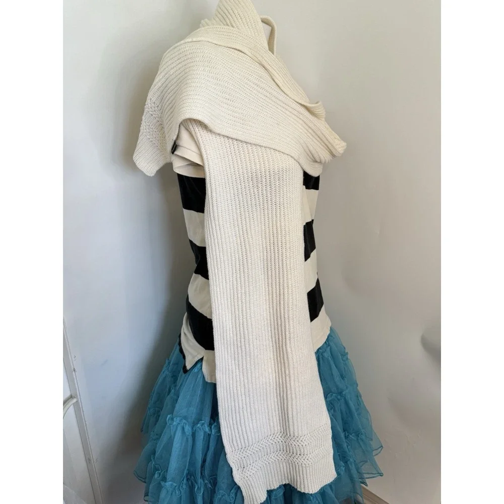 Armani Exchange Women's Knitted Cozy Ivory‎ Made in Italy Knit Scarf 86